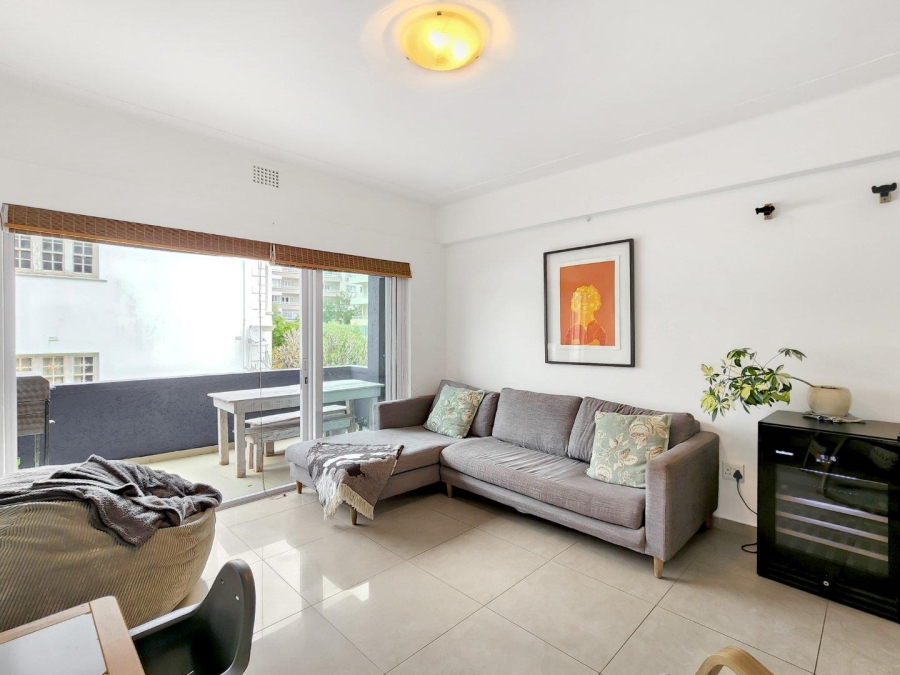 2 Bedroom Property for Sale in Three Anchor Bay Western Cape